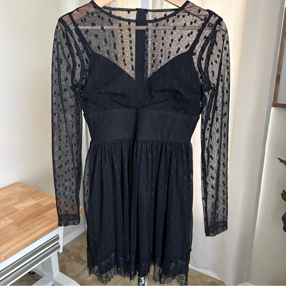 B Darlin Women Black Flocked Polka Dots A-Line Sheer Lace Dress Size 7/8 - Picture 2 of 8